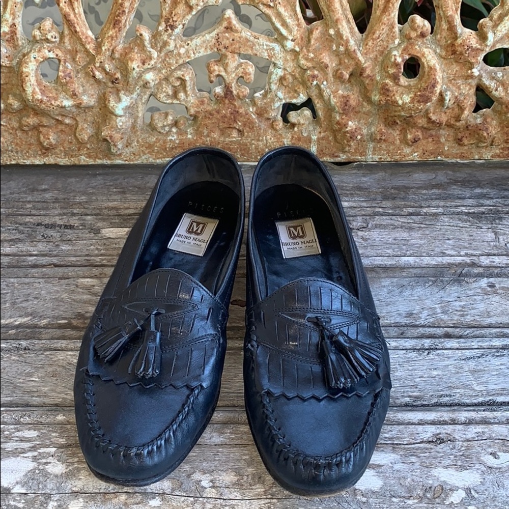 Bruno Magli Pisces Navy Blue Loafers - Picture 2 of 16